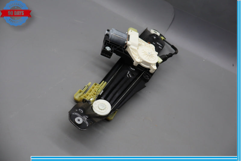 Load image into Gallery viewer, 09-15 BMW 750Li F01 Rear Right Side Window Motor Regulator 51357182616 Oem
