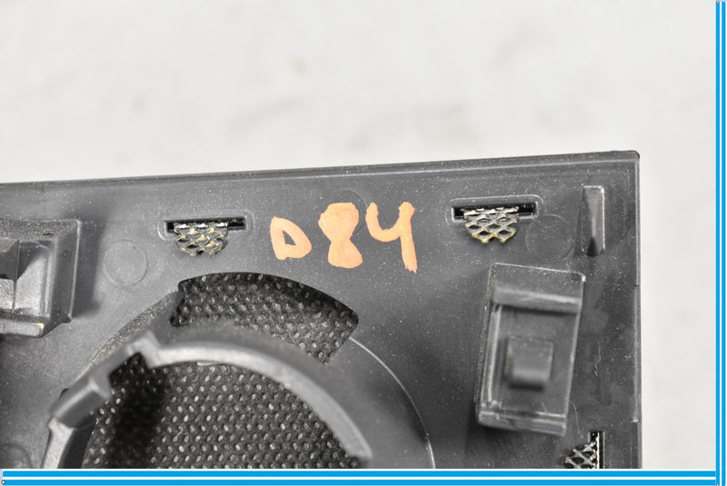 Load image into Gallery viewer, 14-20 Maserati Quattroporte Right Passenger Front Dash Speaker Cover Oem
