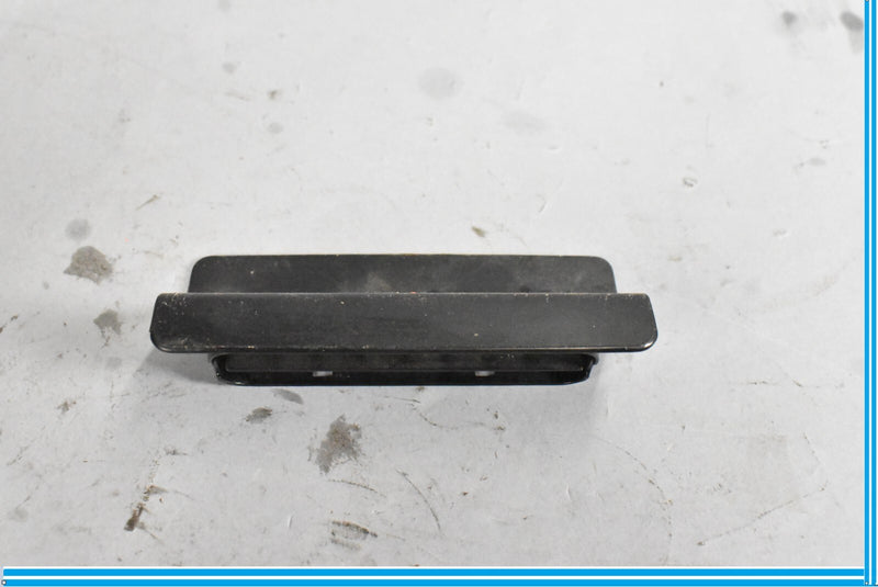 Load image into Gallery viewer, 2003-2011 Bentley Continental Foot Well Air Vent Grille 3D0819923A Oem
