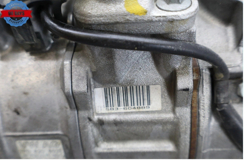 Load image into Gallery viewer, 11-15 Volkswagen VW Touareg AC A/C Air Conditioning Compressor &amp; Clutch Oem
