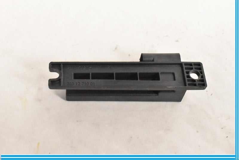 Load image into Gallery viewer, 2012-2015 Jaguar XF LAND ROVER ANTENNA ENTRY KEYLESS SENSOR OEM AH42-15K603-AA
