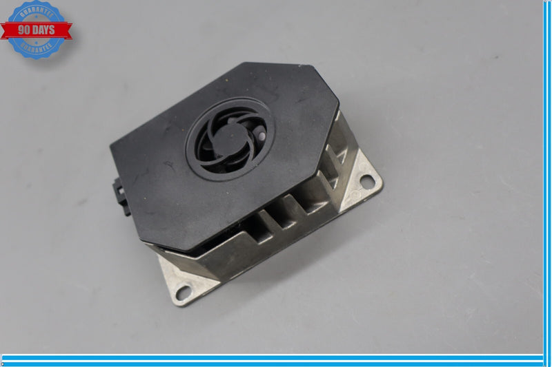 Load image into Gallery viewer, 08-18 Mercedes GL550 GL450 Subwoofer Amp Amplifier Harman Becker Oem
