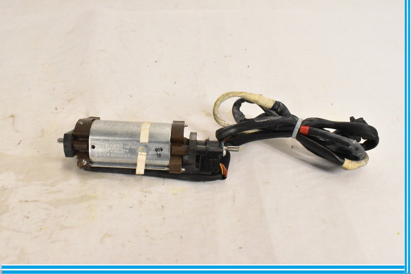 Load image into Gallery viewer, 90-02 Mercedes R129 SL320 Front Left Driver Seat Motor 1298206342 OEM
