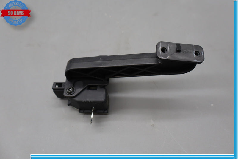 Load image into Gallery viewer, 03-09 Mercedes W209 CLK500 CLK320 Fuel Tank Flap Opener Lock Actuator Oem
