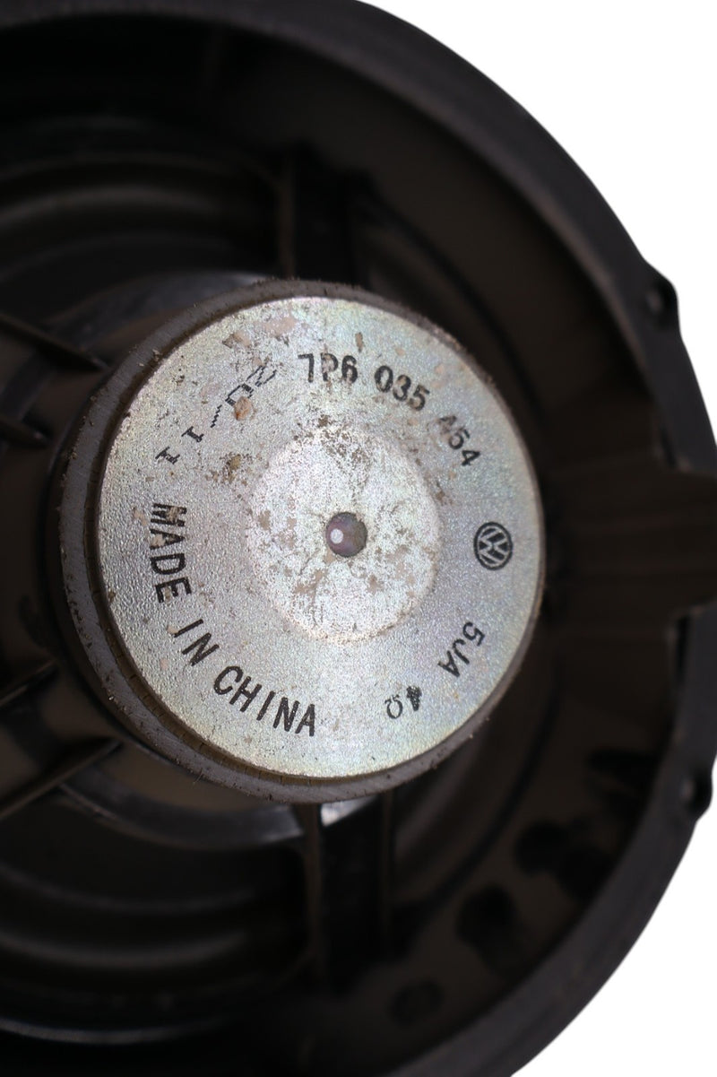 Load image into Gallery viewer, 11-16 Volkswagen VW Touareg Left Or Right Side Door Audio Sound Speaker Oem
