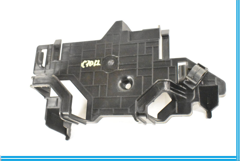 Load image into Gallery viewer, 2011-2013 PORSCHE CAYENNE - Front LEFT TRIM / Panel
