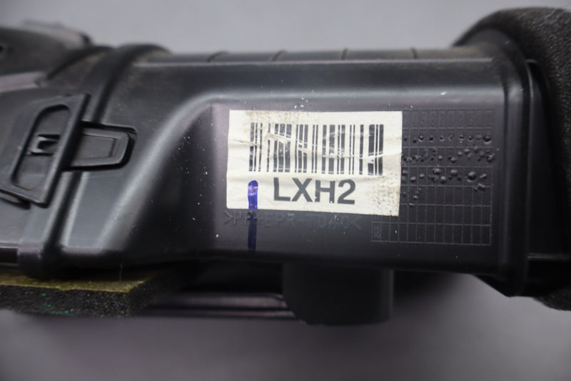 Load image into Gallery viewer, 15-20 Hyundai Genesis G80 Front Left Driver Side Dash Air Vent Trim Oem
