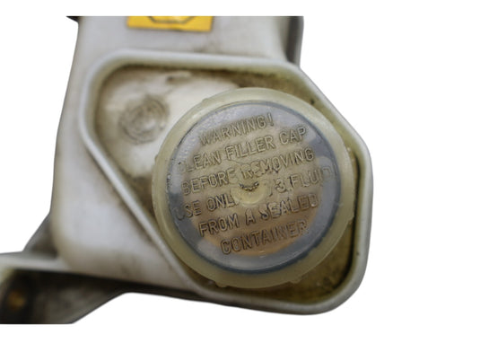 03-08 Maserati Quattroporte M139 Brake Fluid Reservoir 203903 Oem