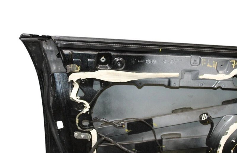 Load image into Gallery viewer, 14-22 Maserati Quattroporte M156 Ghibli Front Left Door Shell 673007994 Oem
