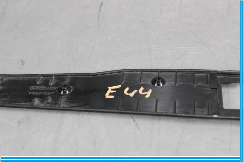 Load image into Gallery viewer, 03-06 Mercedes S500 S600 Rear Trunk Tailgate Handle Lock Latch Cover Trim Oem
