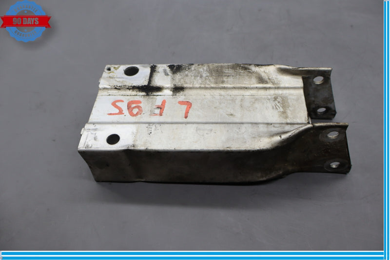 Load image into Gallery viewer, 08-15 Mercedes W204 C300 C350 Front Left Bumper Reinforcement Bar Bracket Oem
