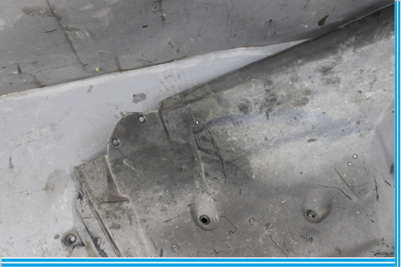 Load image into Gallery viewer, 03-09 Mercedes CLK550 W209 Front Right Passenger Fender Liner Splash Shield Oem
