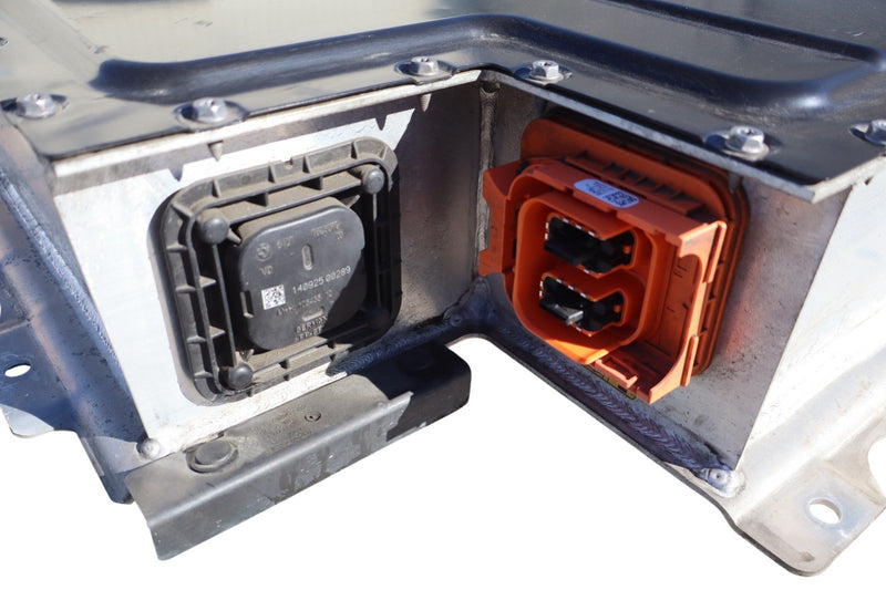 Load image into Gallery viewer, 14-17 BMW i3 I01 Hybrid Engine High Voltage Battery 60Ah 61252353655 Oem

