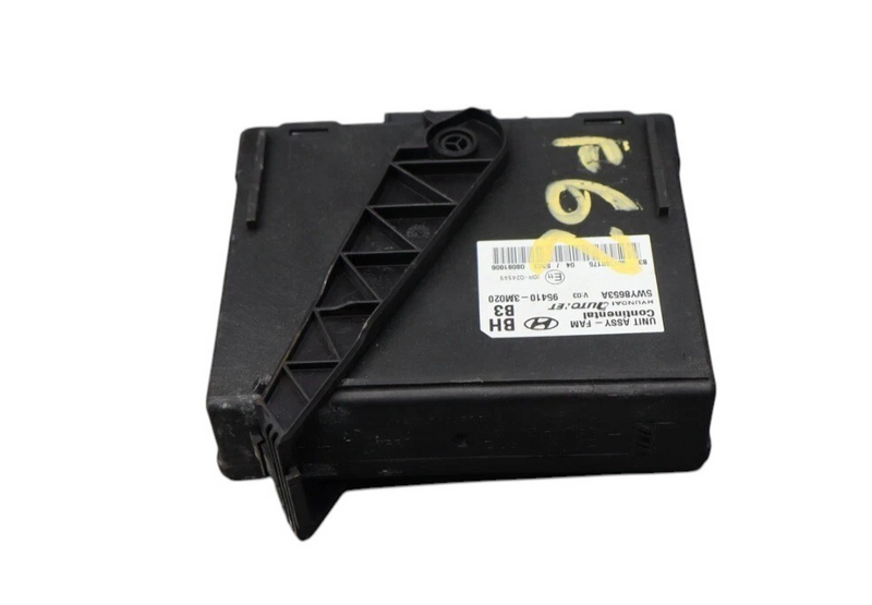 Load image into Gallery viewer, 09-14 Hyundai Genesis BCM BCU Body Control Module Unit 95410-3M020 Oem
