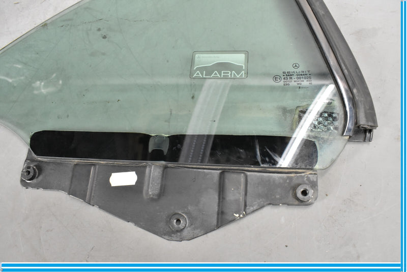 Load image into Gallery viewer, 03-12 Mercedes R230 SL500 SL55 AMG Rear Right Passenger Quarter Window Glass Oem
