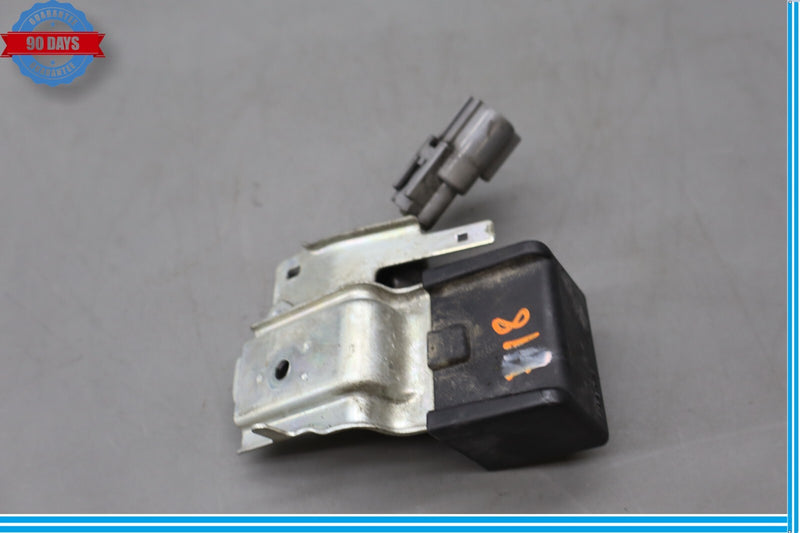 Load image into Gallery viewer, 07-17 Lexus LS460L XF40 A/C Condenser Fuse Relay Module Unit 86516-50010 OEM
