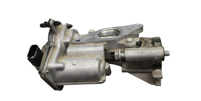 Load image into Gallery viewer, 17-23 Alfa Romeo Giulia 2.0L Engine Gas EGR Exhaust Recirculation Valve Oem
