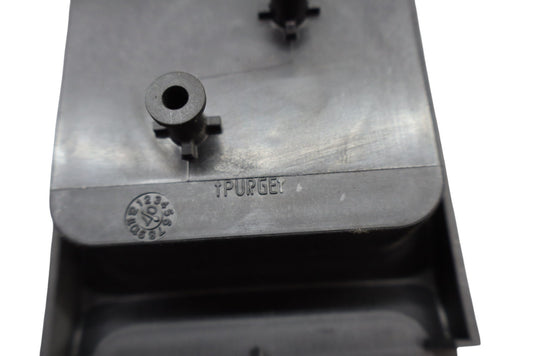 03-08 Maserati Quattroporte EVAP Fuel Vapour Charcoal Canister 220074 Oem