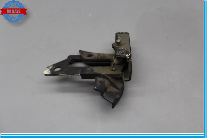 Load image into Gallery viewer, 08-14 Mercedes C250 C300 Hood Safety Catch Latch Lock 2048800064 Oem
