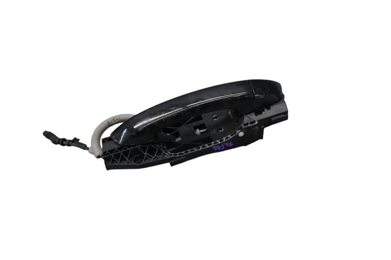 Load image into Gallery viewer, 11-16 Volkswagen VW Touareg Rear Left Side Exterior Door Handle 7P6837205H Oem
