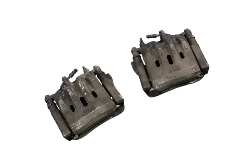 Load image into Gallery viewer, 02-10 Lexus SC430 Front Right &amp; Left Wheel Brake Caliper Calipers Oem
