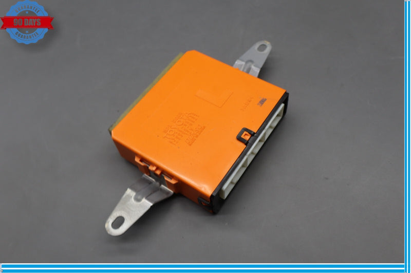 Load image into Gallery viewer, 07-09 Lexus LS460 XF40 Rear Left Driver Side Door Control Module 89225-50030 Oem
