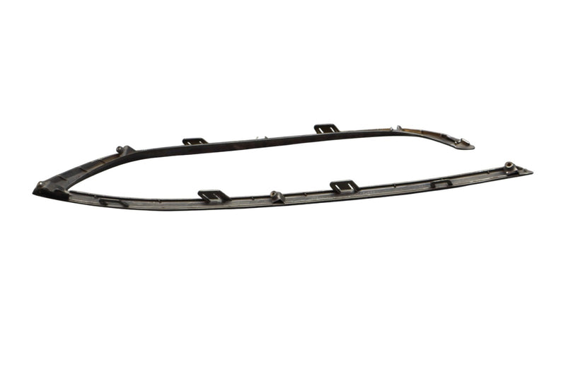 Load image into Gallery viewer, 15-17 Hyundai Genesis G80 Front Left Side Bumper Grille Trim Molding Oem
