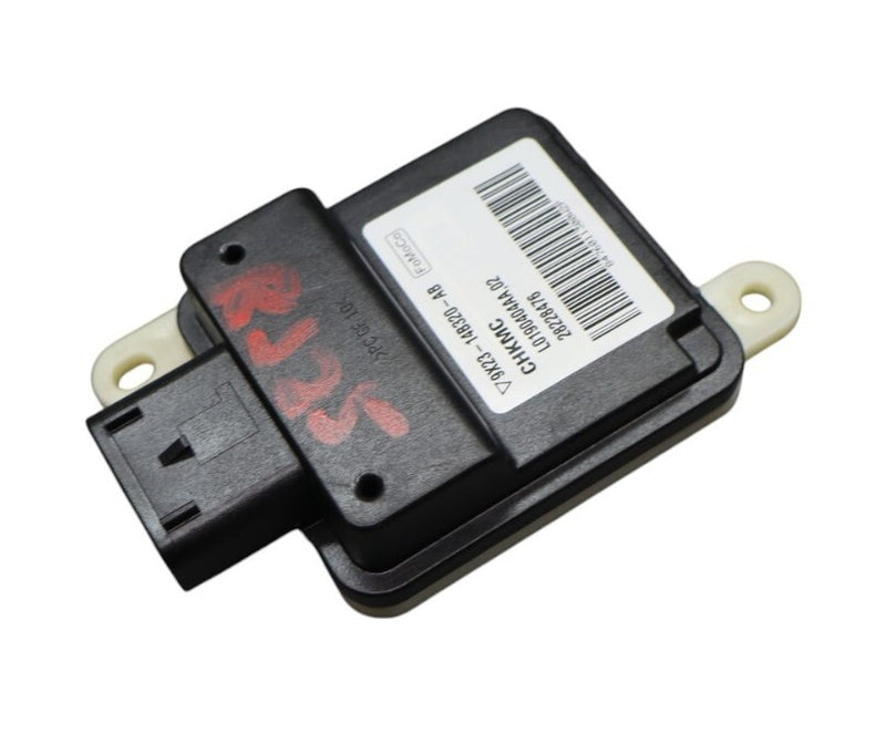 Load image into Gallery viewer, 09-15 Jaguar XF XFR X250 Front Right Passenger Side Occupancy Module Sensor Oem
