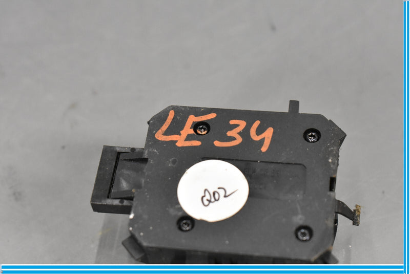 Load image into Gallery viewer, 06-13 Mercedes GL550 GL450 Front Left Driver Side Seat Lumbar Switch Oem
