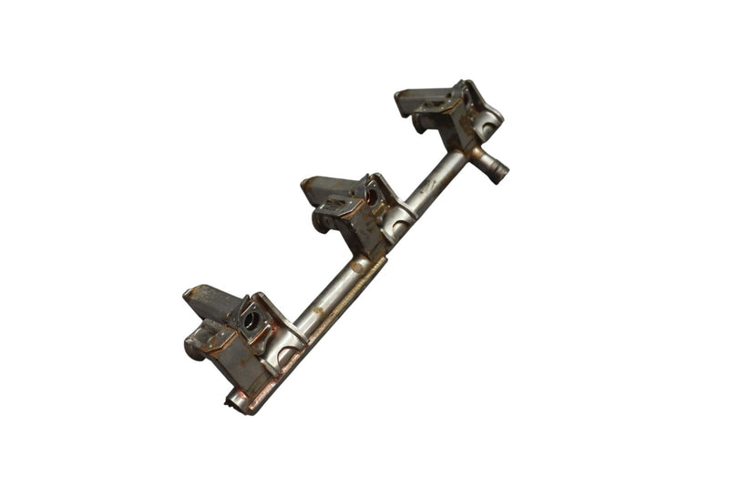 Load image into Gallery viewer, 13-21 Jaguar X152 F-Type XE XF 3.0L Left Side Engine Fuel Injection Rail Oem
