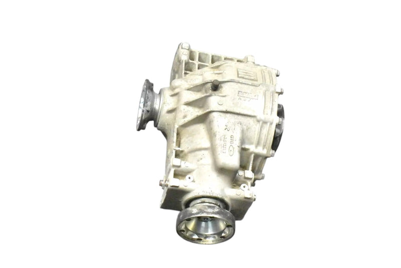 Load image into Gallery viewer, 09-13 Maserati Quattroporte Rear Differential Diff Axle Carrier Assembly Oem
