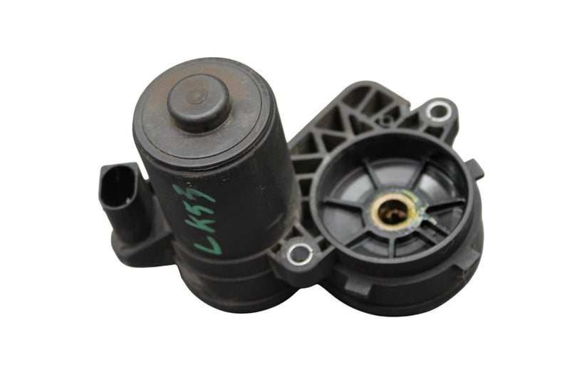 Load image into Gallery viewer, 15-22 Mercedes W205 C300 GLC300 Left Driver Side Brake Actuator Motor Oem

