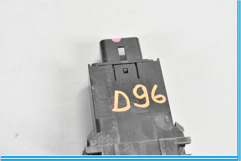 Load image into Gallery viewer, 02-06 Lexus SC430 Passenger Side Seat Belt Caution Warning Indicator Light Oem
