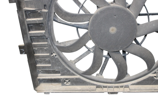 11-17 Volkswagen VW Touareg Engine Radiator Cooling Fan Motor 7P0121207A Oem