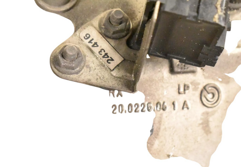 Load image into Gallery viewer, 03-08 Maserati Quattroporte Front Right Side Spindle Knuckle Hub 980139893 Oem
