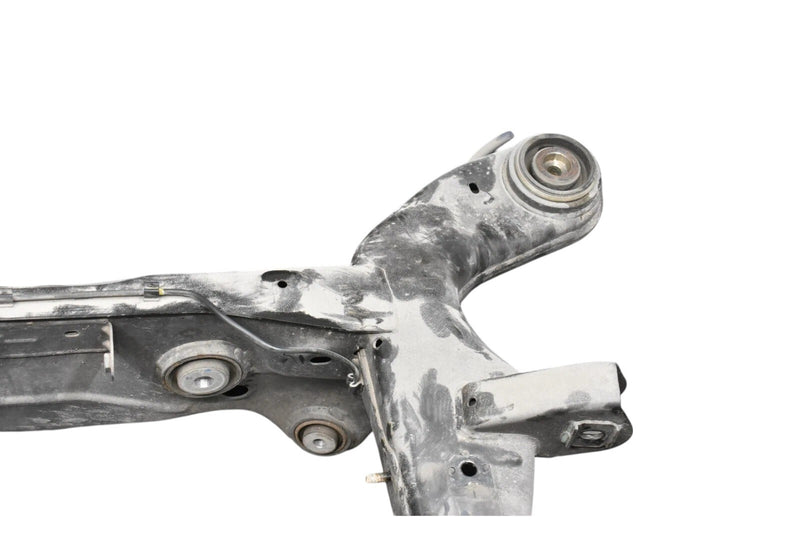 Load image into Gallery viewer, 14-19 Maserati Quattroporte Rear Suspension Subframe Cross Member 670007569 OEM
