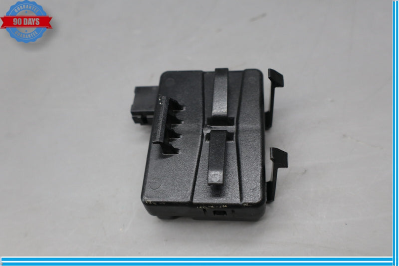 Load image into Gallery viewer, 18-24 Buick Enclave Avenir Keyless Entry Receiver Control Module Unit Oem
