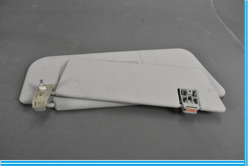 Load image into Gallery viewer, 11-18 Volkswagen VW Touareg Right Passenger Side Sunvior Sun Visor W/Mirror Oem

