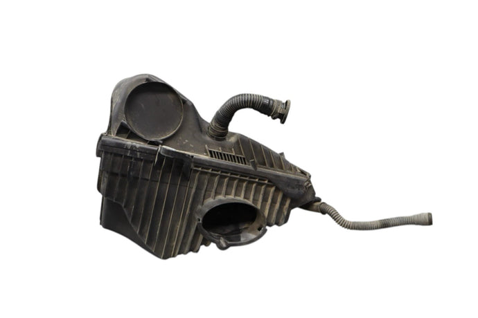 11-15 Volkswagen VW Touareg Right Engine Air Filter And Housing Assembly Oem