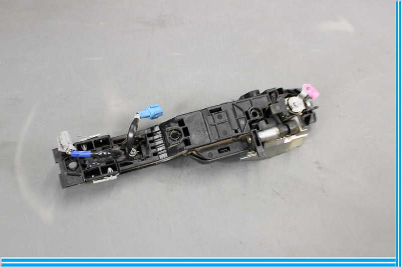 Load image into Gallery viewer, 11-17 Infiniti QX56 QX80 Rear Right Passenger Side Exterior Door Handle Oem
