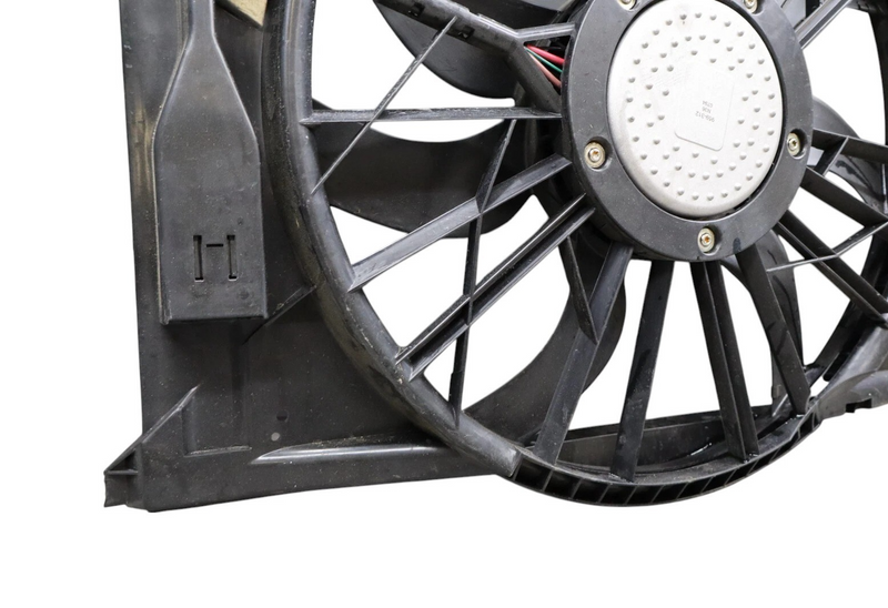 Load image into Gallery viewer, 03-11 Mercedes CLS550 E350 Engine Motor Cooling Radiator Fan Motor W/Shroud Oem
