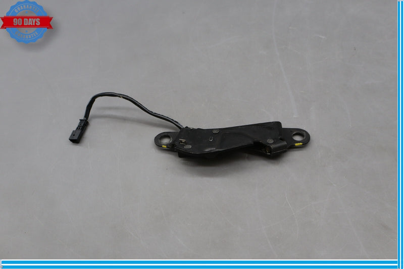 Load image into Gallery viewer, 03-06 Mercedes R230 SL500 Right Convertible Roof Top Striker w/ Sensor Oem
