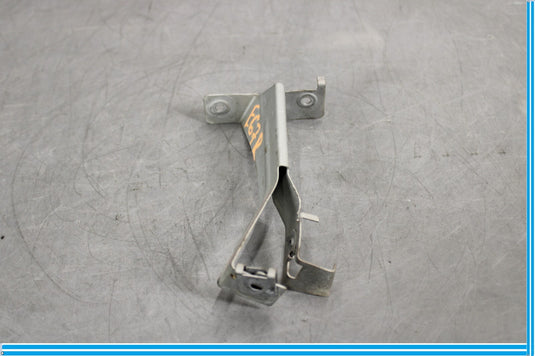 10-16 Mercedes E350 E550 Right Passenger Side Air Deflector Bracket Mount Oem