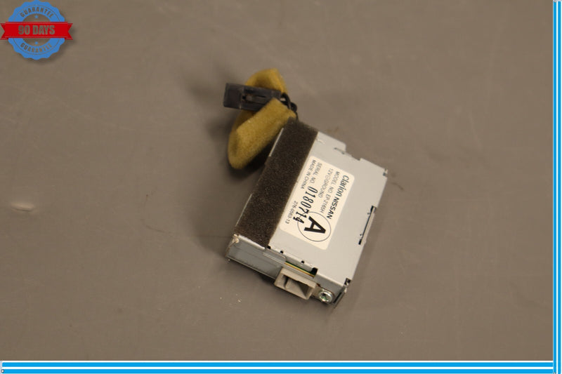 Load image into Gallery viewer, 11-17 Infiniti QX56 QX80 Radio Stereo Antenna Amplifier Oem
