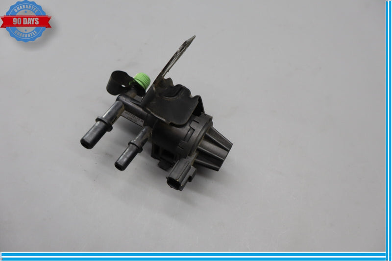 Load image into Gallery viewer, 02-05 Ford Thunderbird EGR Purge Valve 3U5A2G641 Black Oem
