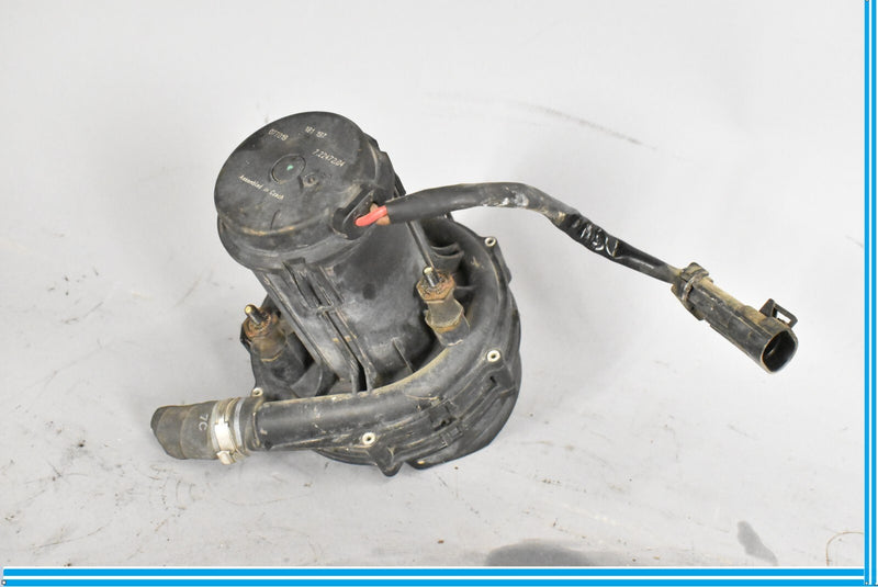Load image into Gallery viewer, 04-08 Maserati Quattroporte Secondary Smog Air Injection Pump 181197 Oem
