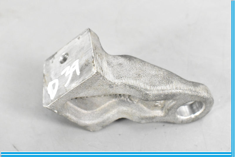 Load image into Gallery viewer, 02-08 W211 E55 CL55 SL55 S55 AMG Suspension Eye Bracket 1122230541 Oem
