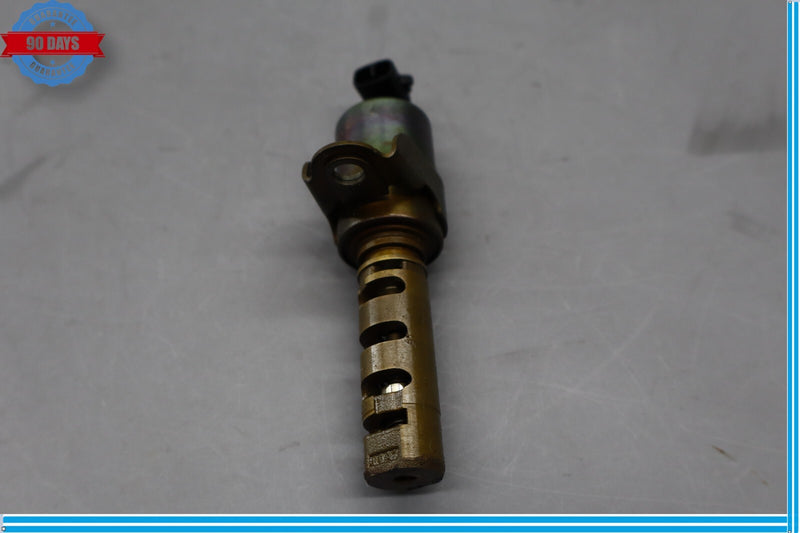 Load image into Gallery viewer, 02-05 Ford Thunderbird 3.9l Variable Camshaft Valve Oil Solenoid Vanos Oem
