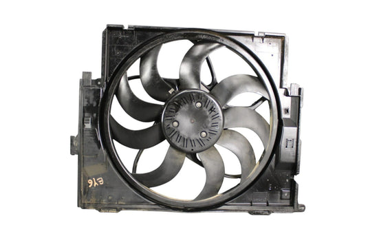 12-18 BMW 328i F30 Air Engine Radiator Cooling Fan Motor Assembly 7640511 Oem