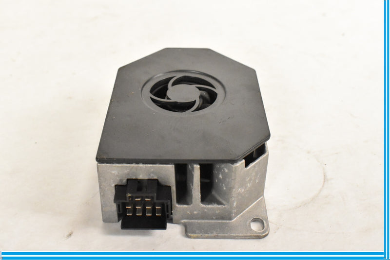 Load image into Gallery viewer, 10-12 Mercedes GL450 X164 Harman Becker Subwoofer Amplifier 2118705189 Oem
